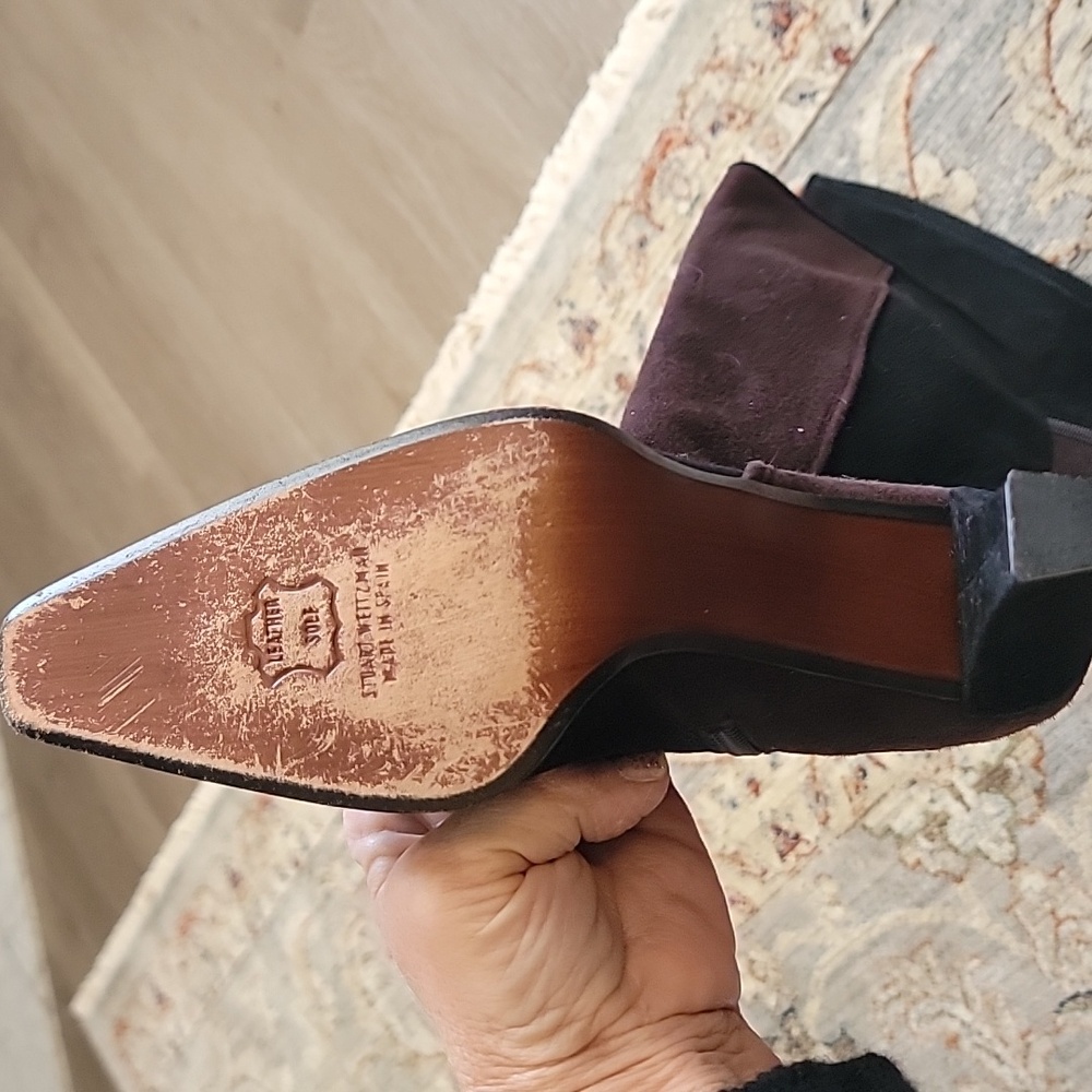 Stuart WEITZMAN geometric Suede Boots. - Picture 6 of 10